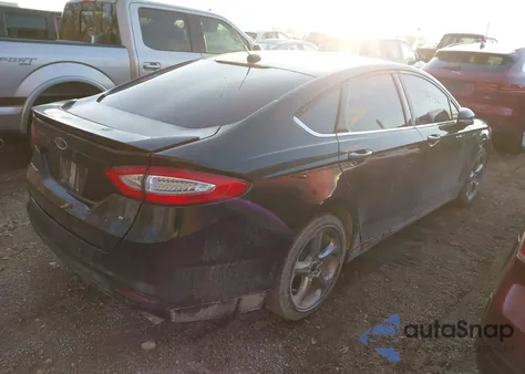 2015 Ford Fusion Se z USA, uszkodzony, nr VIN 3FA6P0H76FR192059